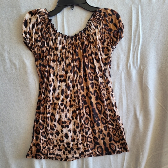 Off The Shoulder Animal Print Top Size M - Picture 4 of 4